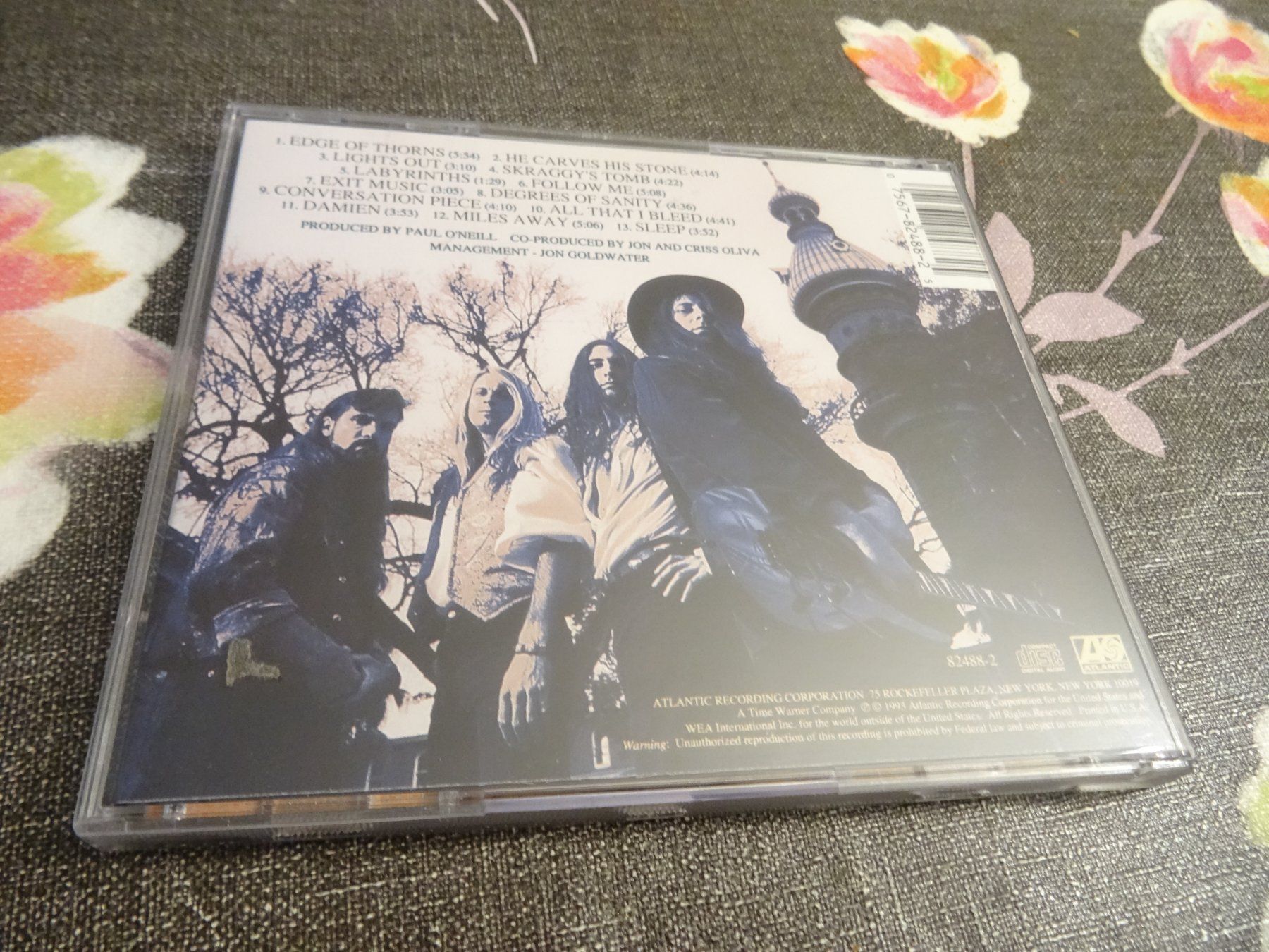 CD: Savatage - Edge of Thorns CD – Usato da Olten venduto da Disc-Ausverkauf 1