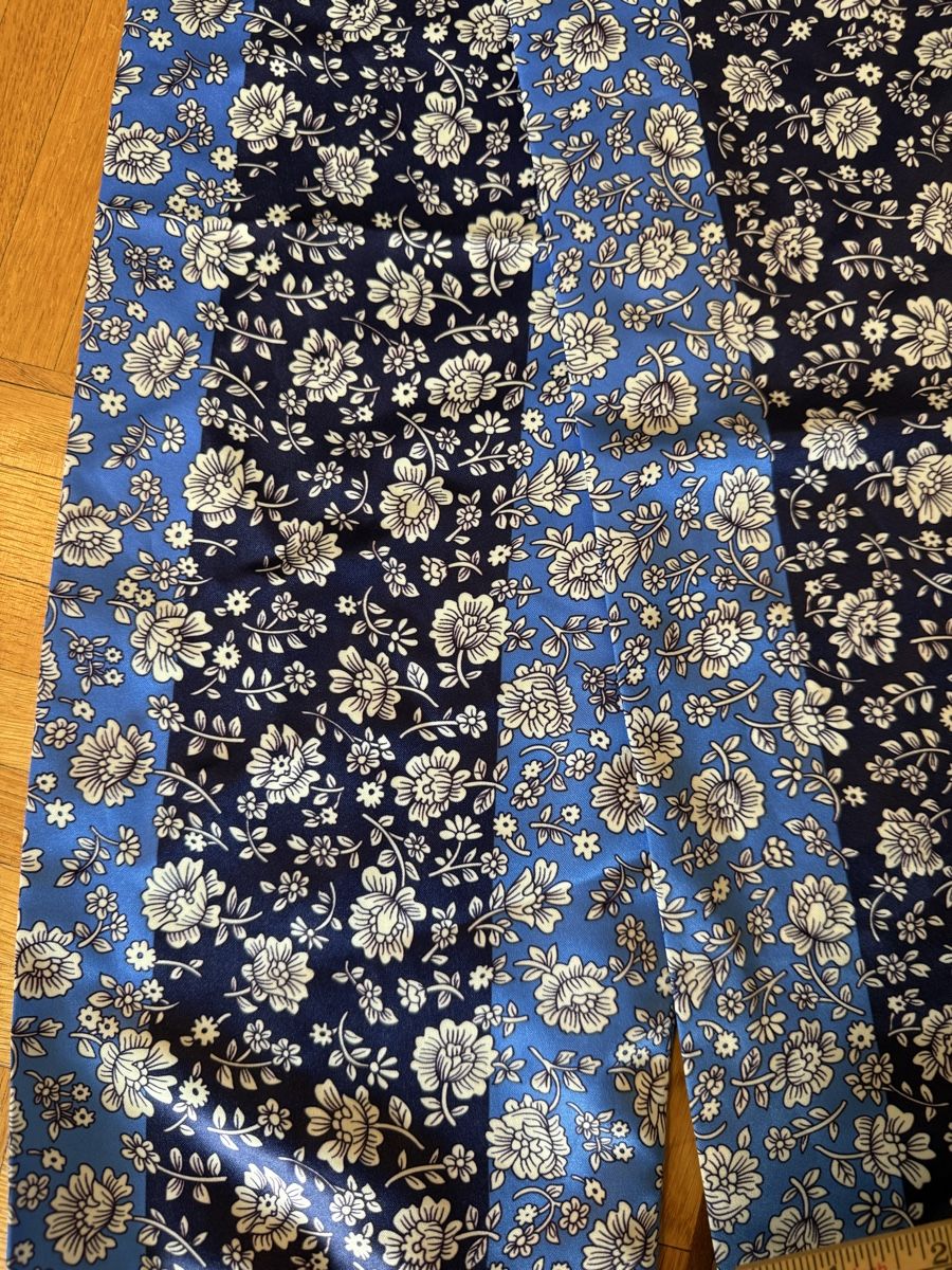 Manor Foulards, Tücher & Schals: Manor scarf  – Gebraucht aus Genève von hai_2rp8 2