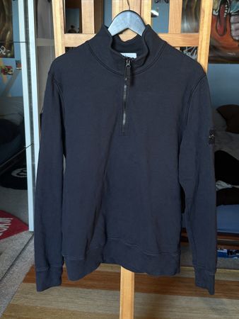 Original Dark Blue Stone Island 1/4 Zip size L
