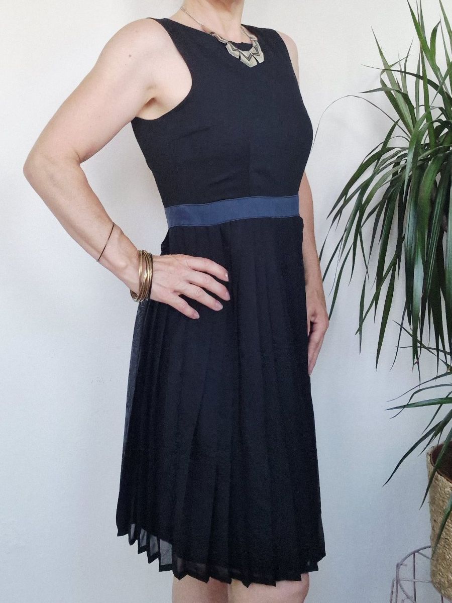 H&M Vestiti: Damen Kleid H&M Gr. 36 S Schwarz – Usato da Hallau venduto da CHACLA