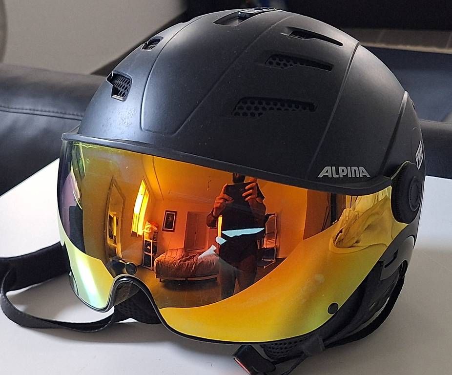Casques: Casque de ski ALPINA – Neuf avec emballage d'origine à Morges par t33_5x7v