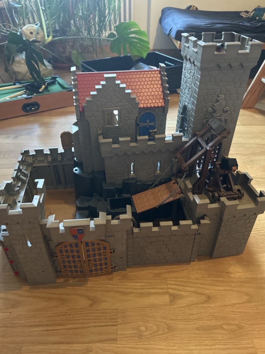 Playmobil Jouets: Playmobil Ritterburg  – D'occasion à zürich par diabolik06