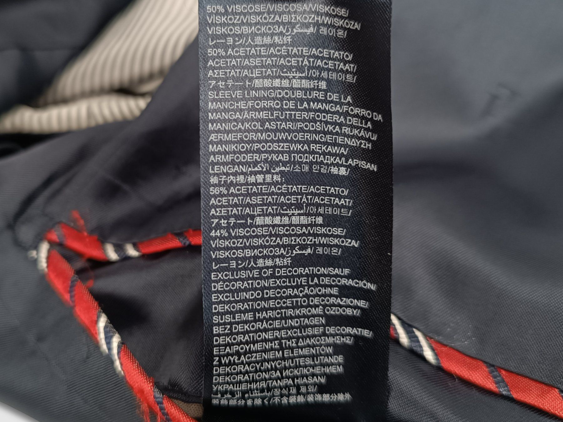 Tommy Hilfiger Jacken: TOMMY HILFIGER Jacket grau kariert – Gebraucht aus Suhr von Restwert_Suhr 8
