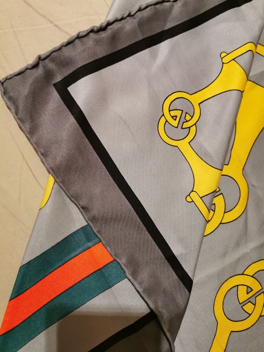 Foulard & Sciarpe: Seide Damen Tuch – Nuovo (secondo la descrizione) da Schlieren venduto da vlalif 2