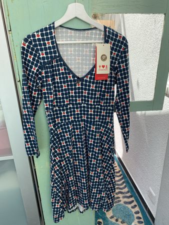 Blutsgeschwister Kleid Gr. M mit Äpfel-Muster, neu!
