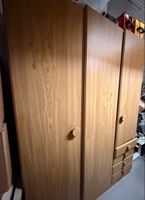 Schrank 3-türig