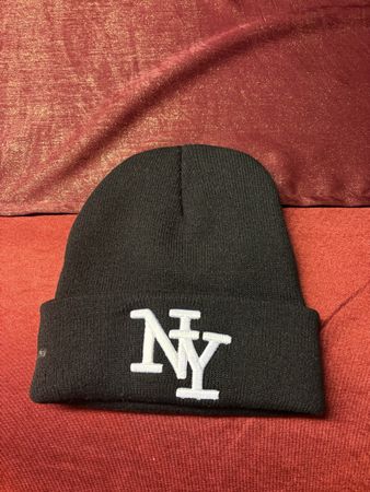 NY Beanie Hat - Stylish Black Winter Cap, Warm & Cozy