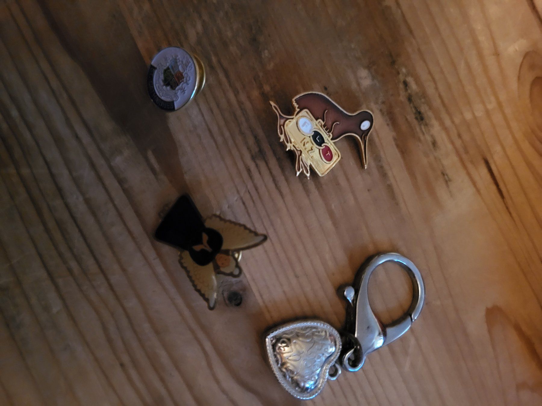 Altri gioielli: Diverser Schmuck in Spanschachtel, Pins – Usato da Guggisberg venduto da Aegertenlehn 5