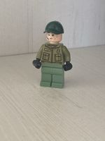 LEGO Jurassic World Wildhüter-Minifigur