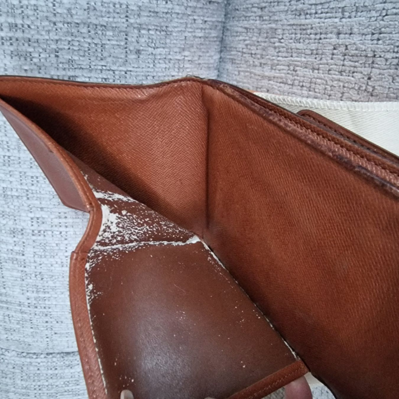 Louis Vuitton Portamonete: Louis Vuitton Elise Wallet - Full set – Usato da Effretikon venduto da 84CK 8