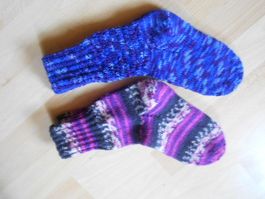 2 Paar Wollsocken Handgestrickt Gr 35/36
