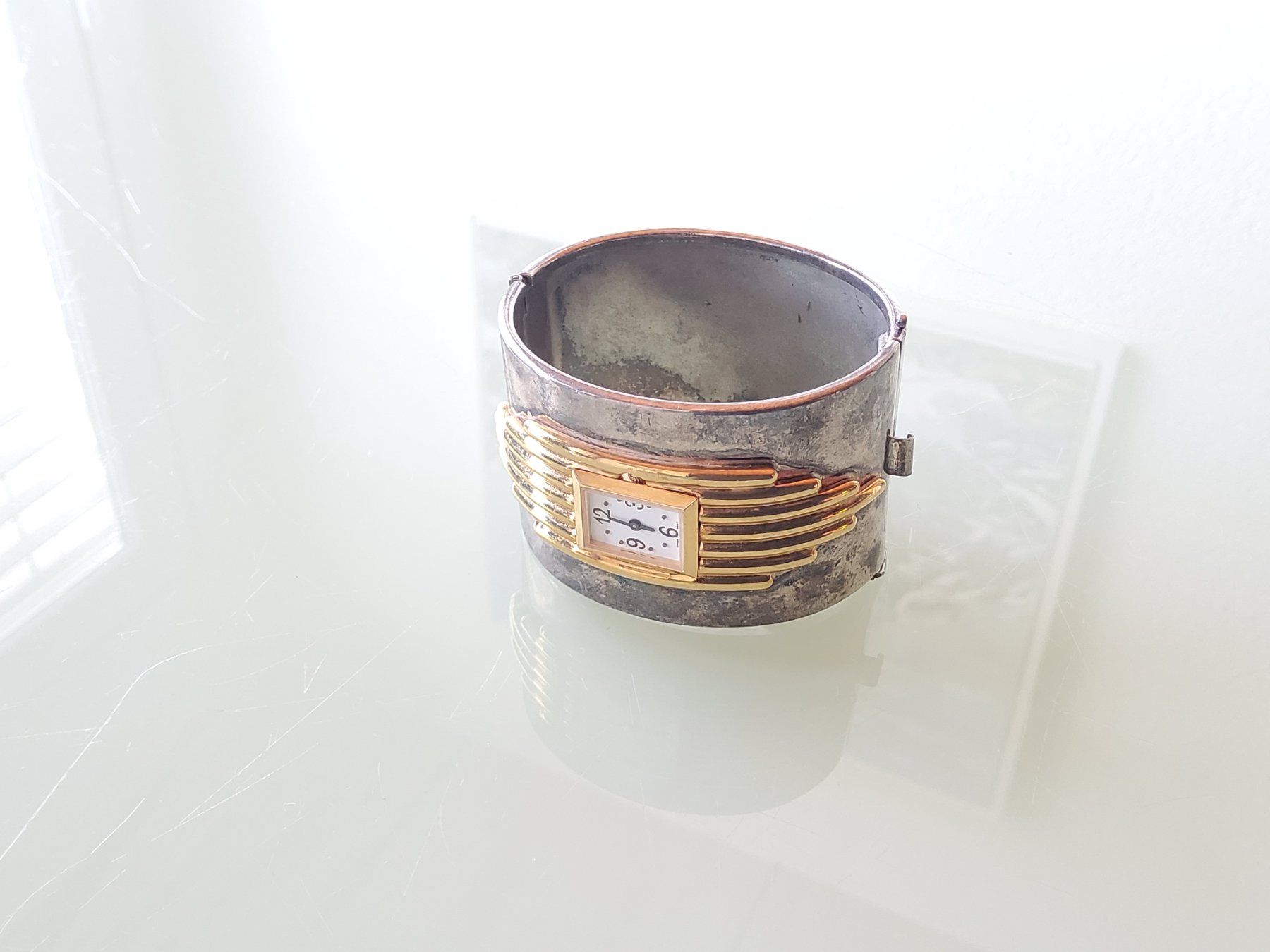 Orologi: Montre bracelet à quartz  – Difettoso da Malleray venduto da Broc-Mo 1