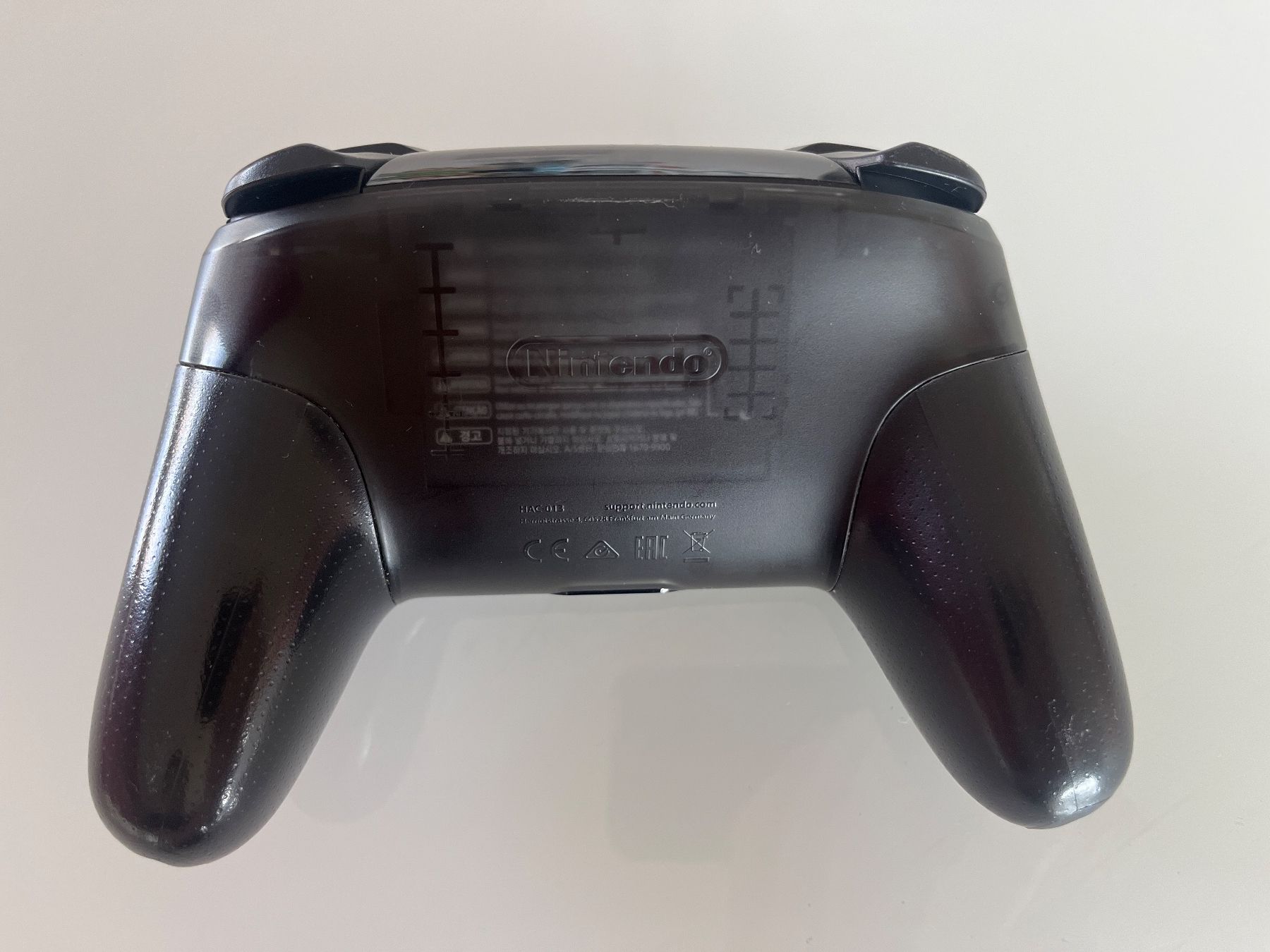 Nintendo Manettes: Nintendo Switch Pro Controller – D'occasion à Lufingen par slowflyer1 1