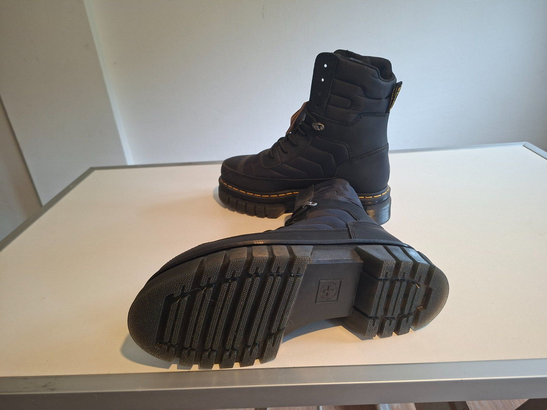 Dr. Martens Scarpe da uomo: Dr. Martens Audrick 8I  Gr. 43 Neu – Nuovo (secondo la descrizione) da Bärschwil venduto da ogu_s98l 4