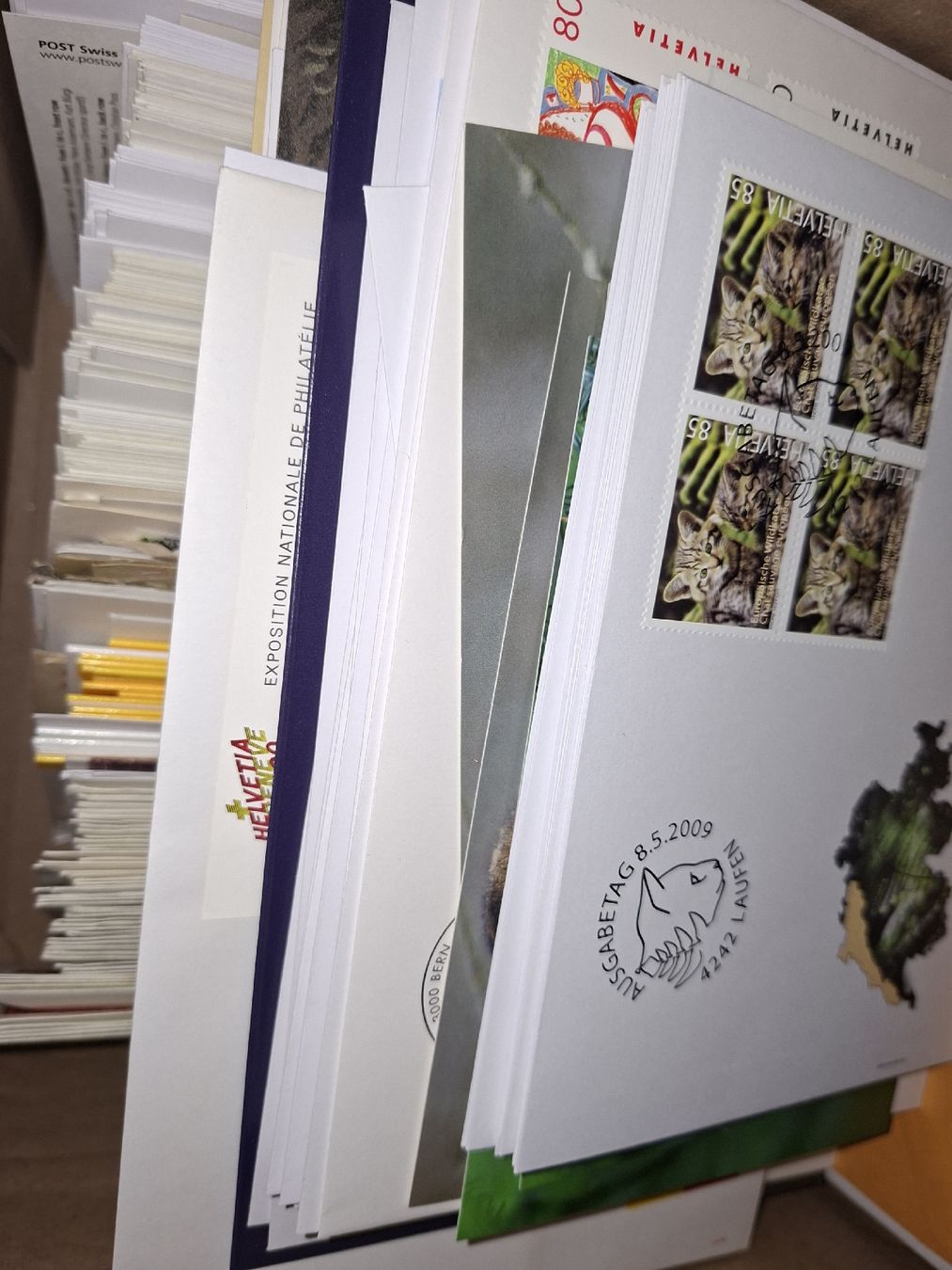 Tous les timbres: Schachtel Briefe / FDC / eca  – D'occasion à Balgach par SIMEON27