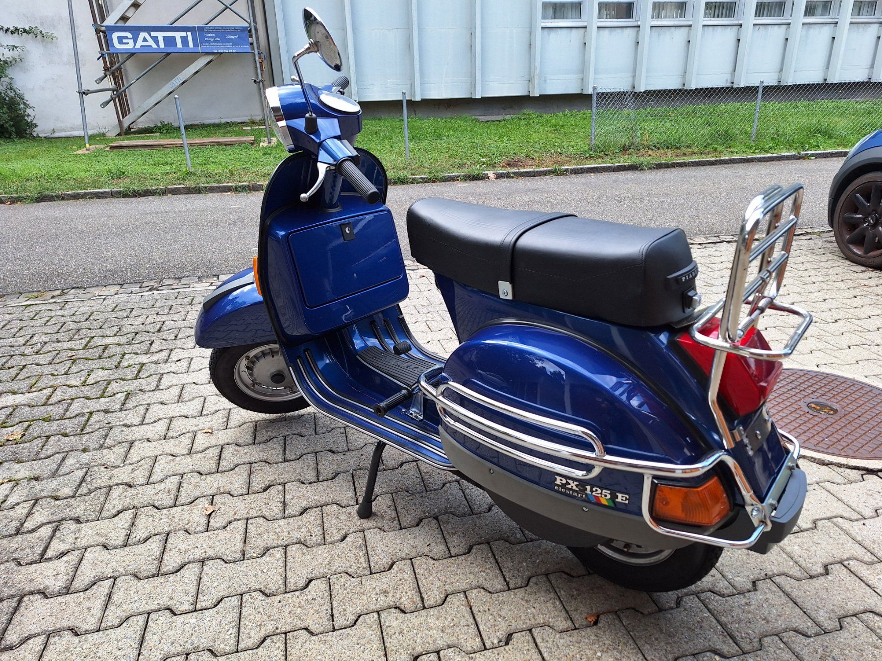 Vespa Scooter: Vespa Piaggio PX 125 E – Usato da Biel/Bienne venduto da Empu2 3