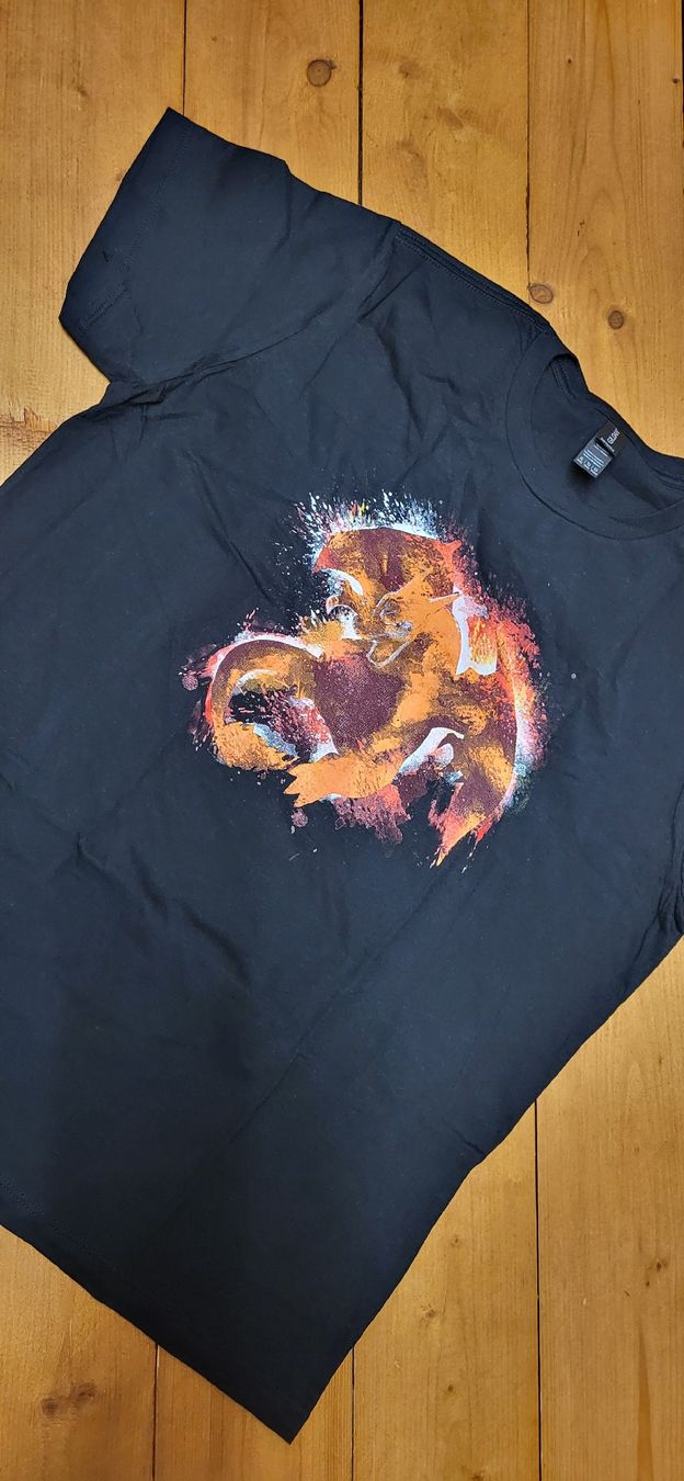 T-Shirts: charizard pokemon – Neu und originalverpackt aus Camignolo von Hakunamat5 2