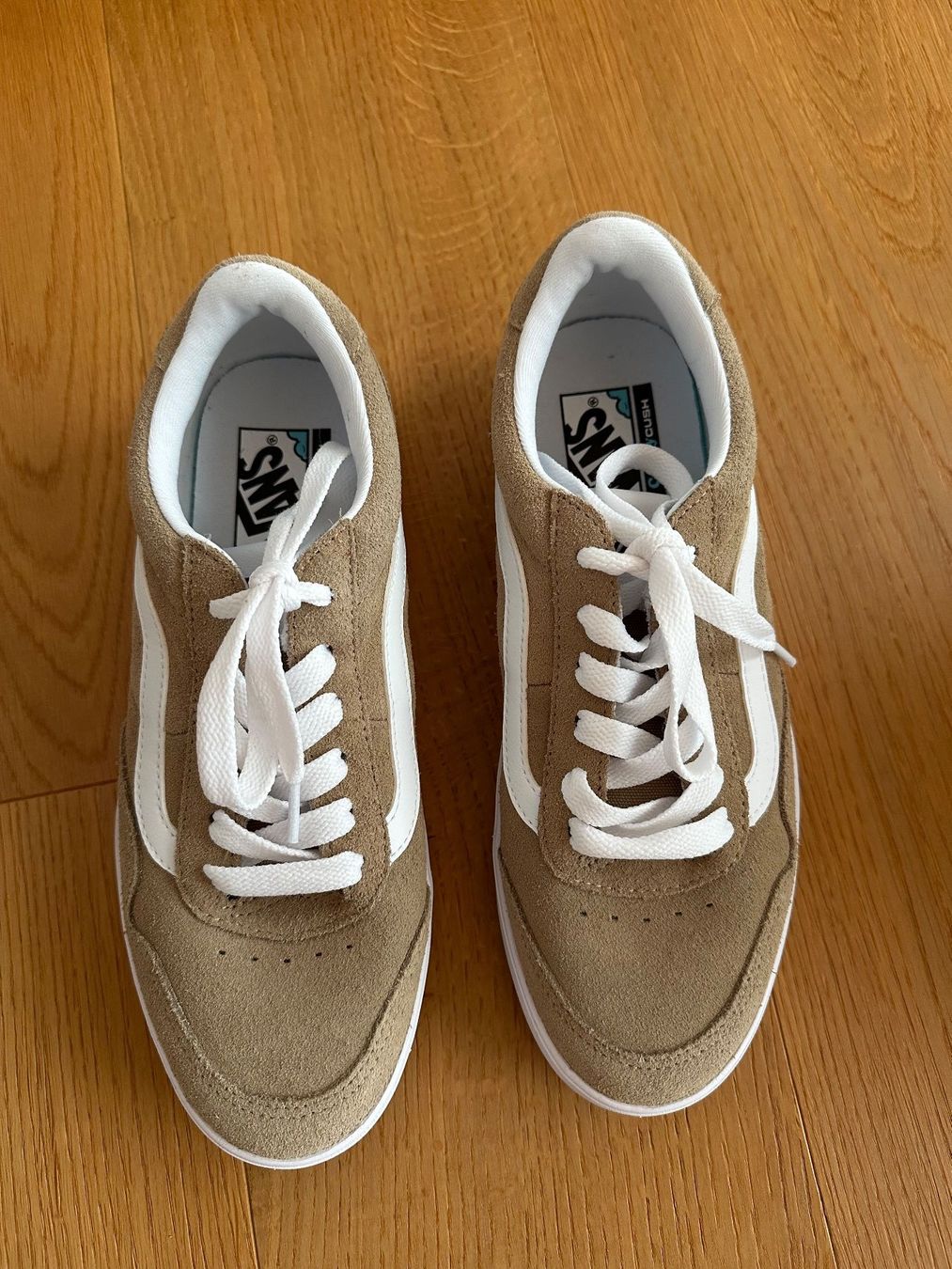 Vans Scarpe da uomo: VANS Halbschuhe Gr. 41, Beige – Usato da Sissach venduto da tapasu