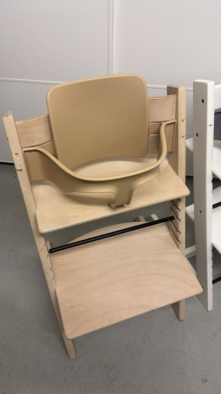 Stokke Seggioloni: Stokke Tripp Trapp inkl Baby Set – Usato da Dinhard venduto da R.B.G23 2