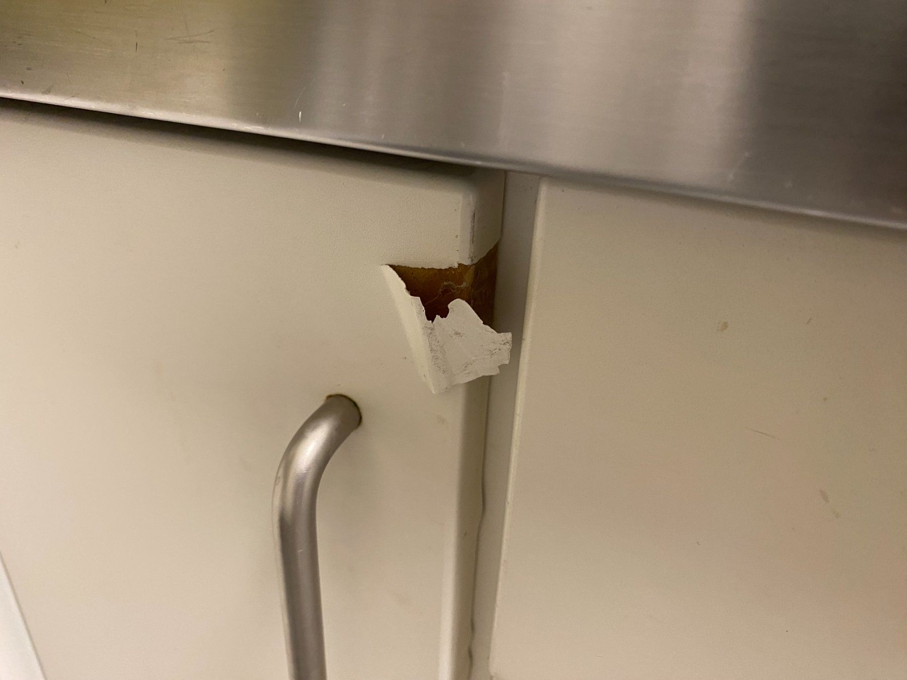 Cucine complete: Küche mit Edelstahlabdeckung – Usato da Winterthur venduto da Ko06pi 5