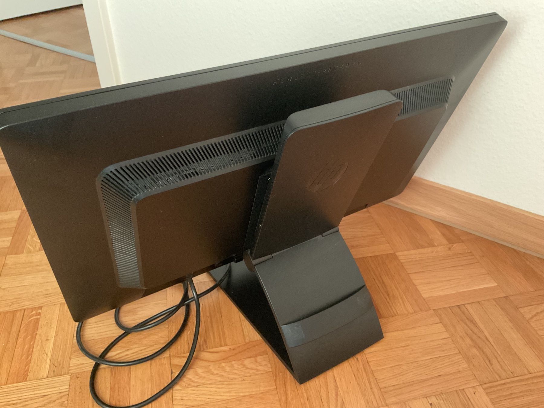Monitor: PC Bildschirm – Usato da Zürich venduto da Luciateresa 2