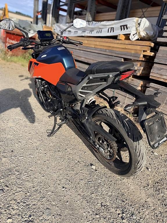 Strasse: KTM DUKE 125 2025 – Gebraucht aus Fahrwangen von kry_5kbd 3