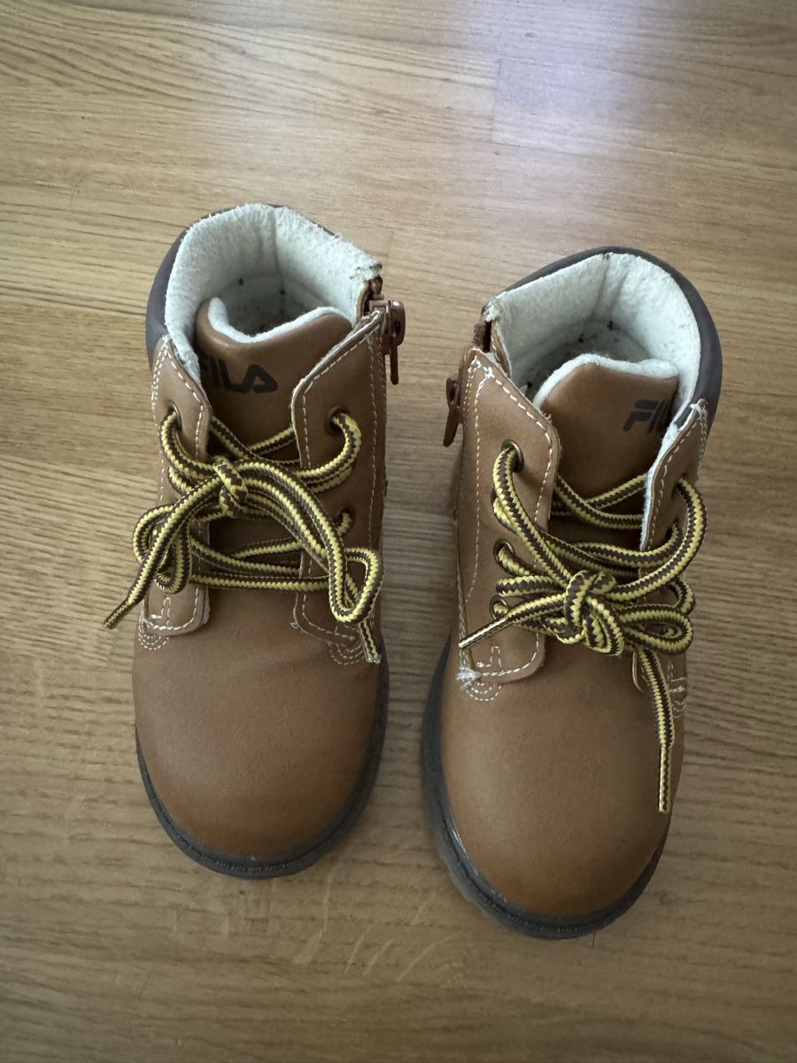 Fila Scarpe per ragazzi: Bottines Fila garcon T. 23 – Usato da La Chaux-de-Fonds venduto da kel_9khc 1