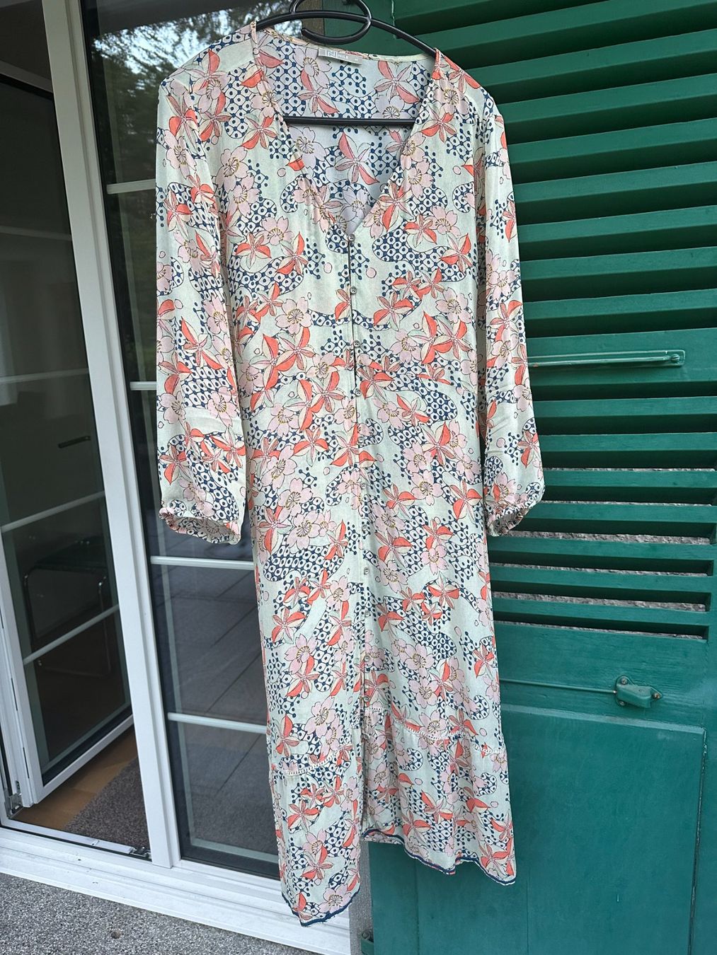 Nile Vestiti: NILE Hochsommer Kleid Gr M – Usato da Luzern venduto da gwand