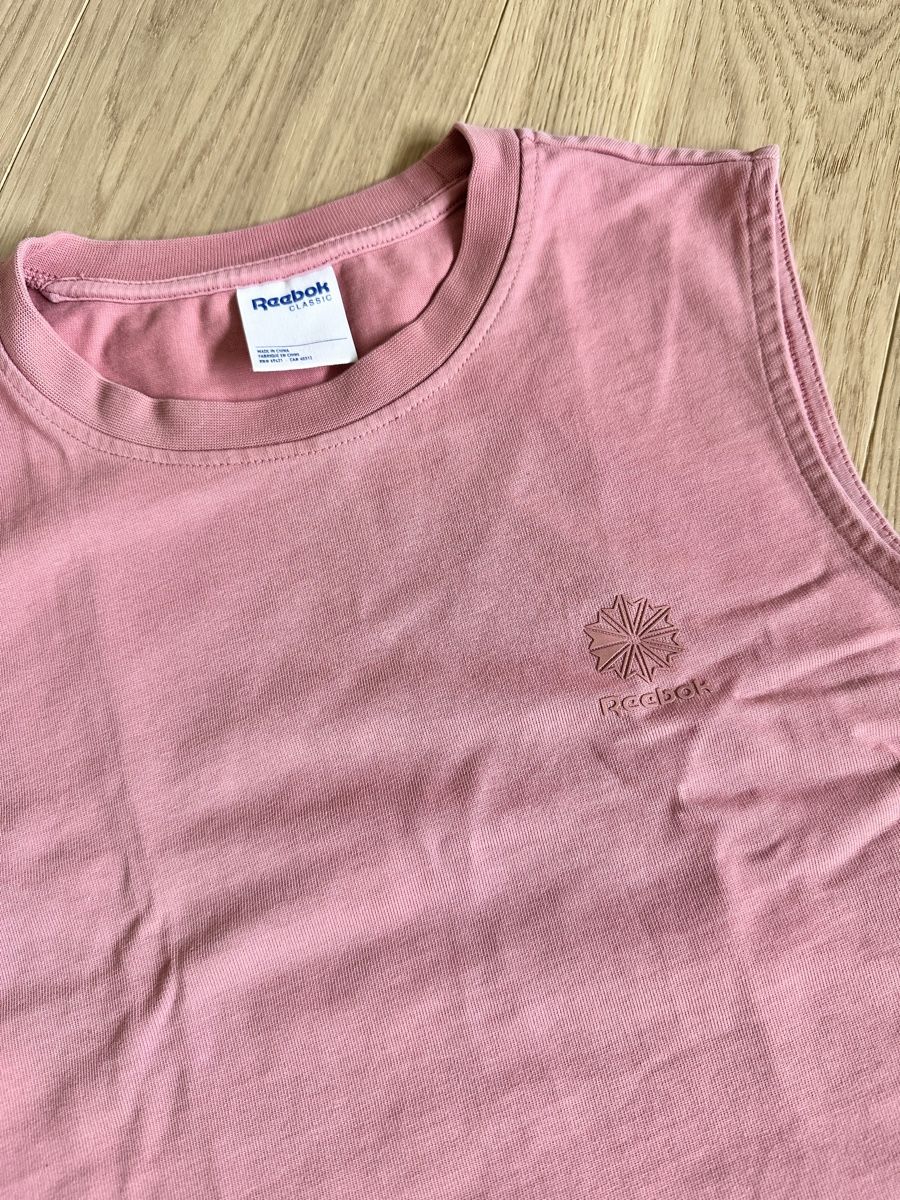 Reebok Top: Reebok Shirt/ Top – Nuovo (secondo la descrizione) da Küssnacht am Rigi venduto da annine.l. 2