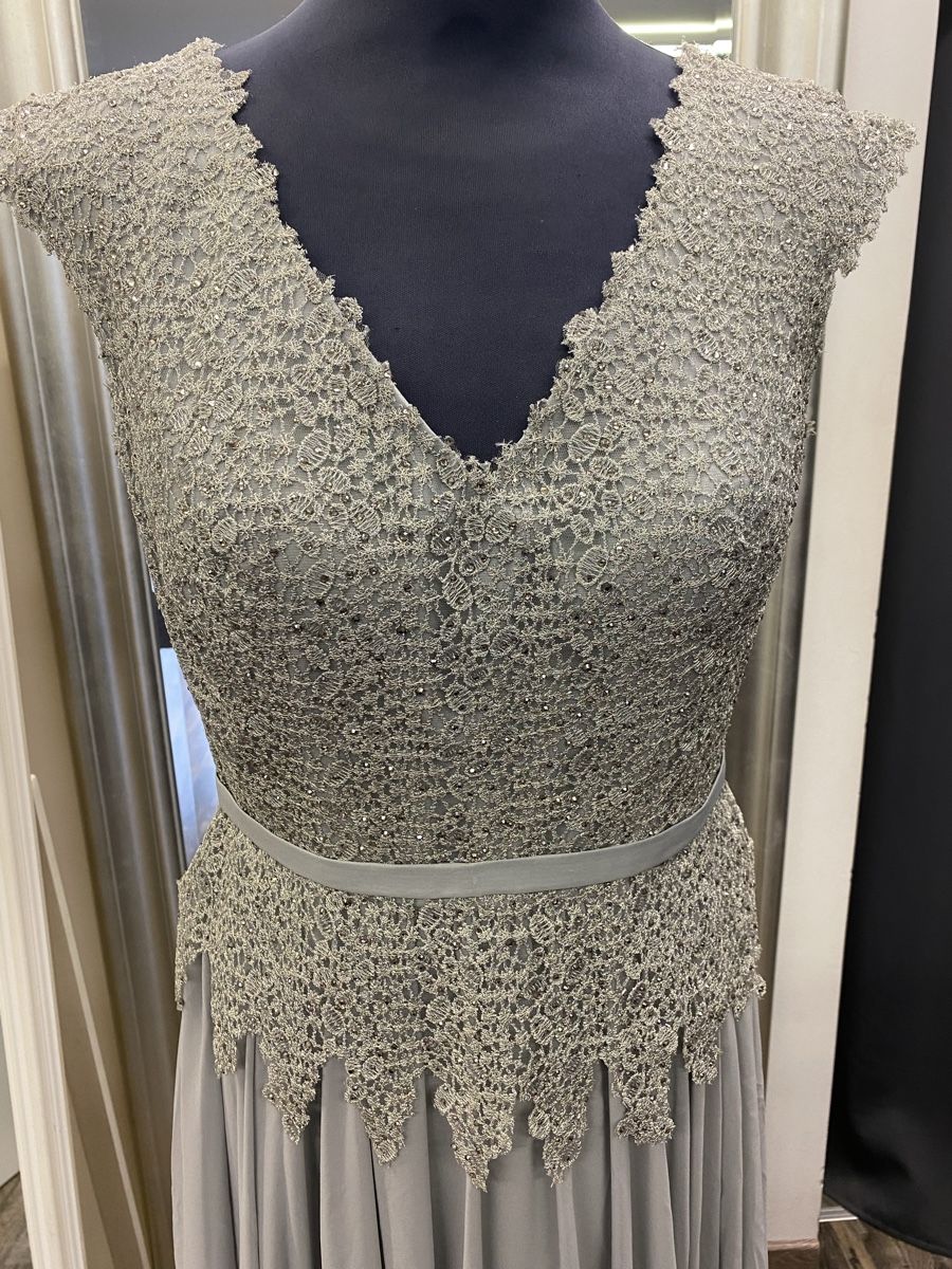 Kleider: Abendkleid-Festkleid - Grau 38 – Neu (gemäss Beschreibung) aus Schlatt ZH von mak_wrr6 1