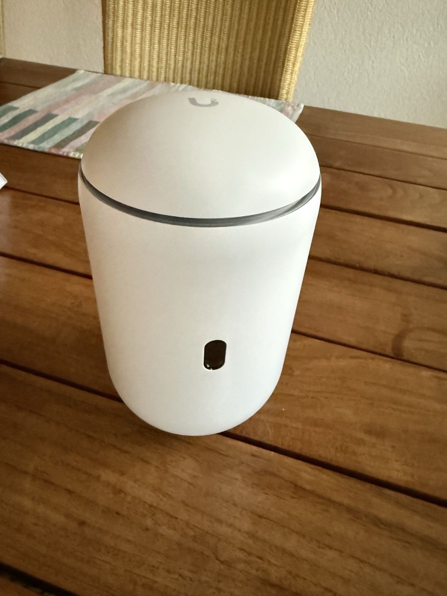 Ubiquiti Modems & Router: Ubiquiti Dream Router 7 – Neu (gemäss Beschreibung) aus Illnau von Mgery 1
