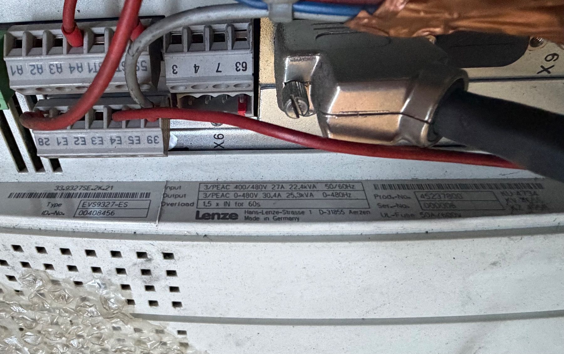 Convertitori: Lenze FU - EVF9327-ES & Netzfilter - EZN3A0110H030 – Usato da Dintikon venduto da Baddaru 1