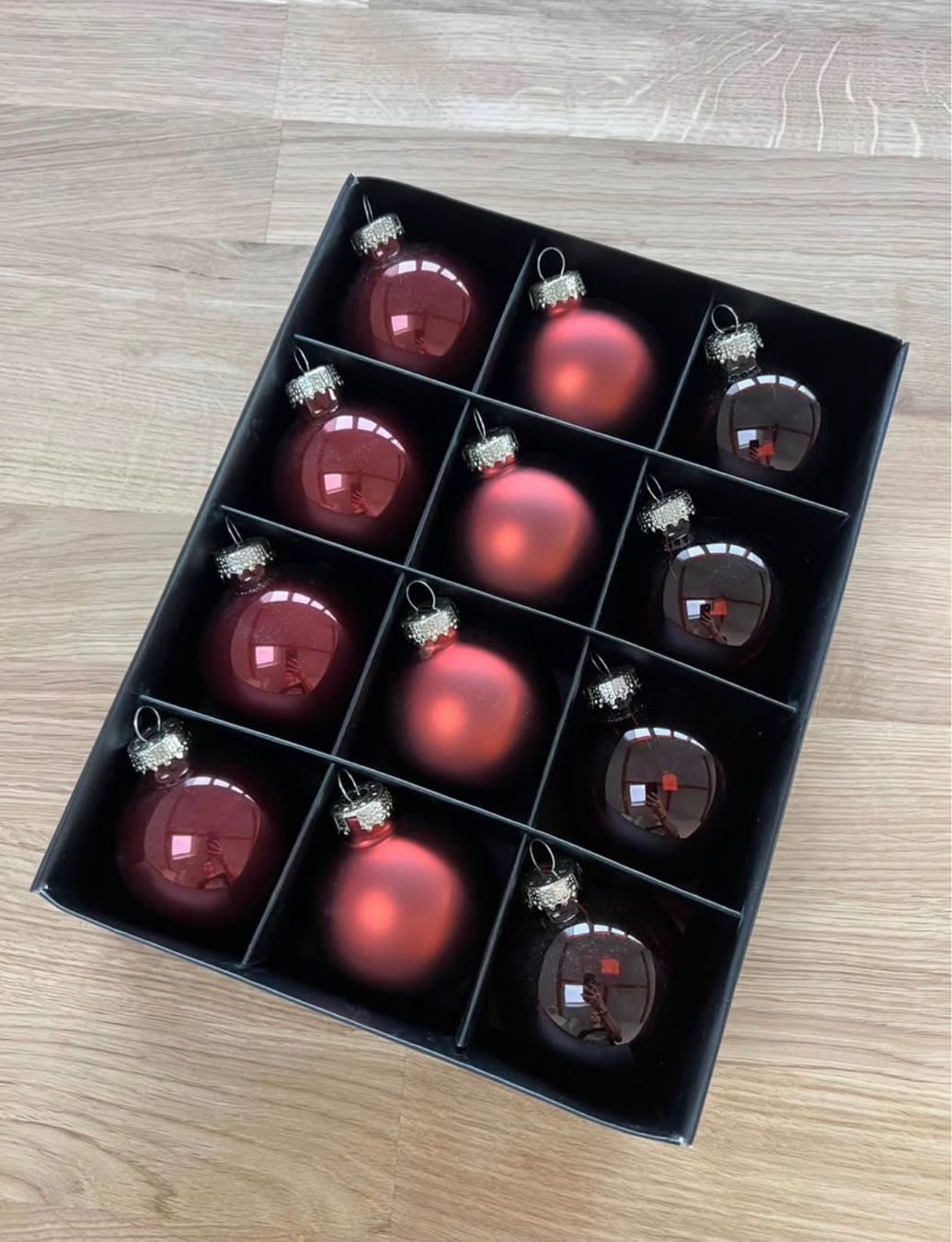 Tutte le decorazioni: Boules de Noël – Usato da Neuchâtel venduto da jguenat