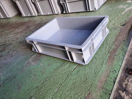 Neue Kunststoffkisten 400x300x100
