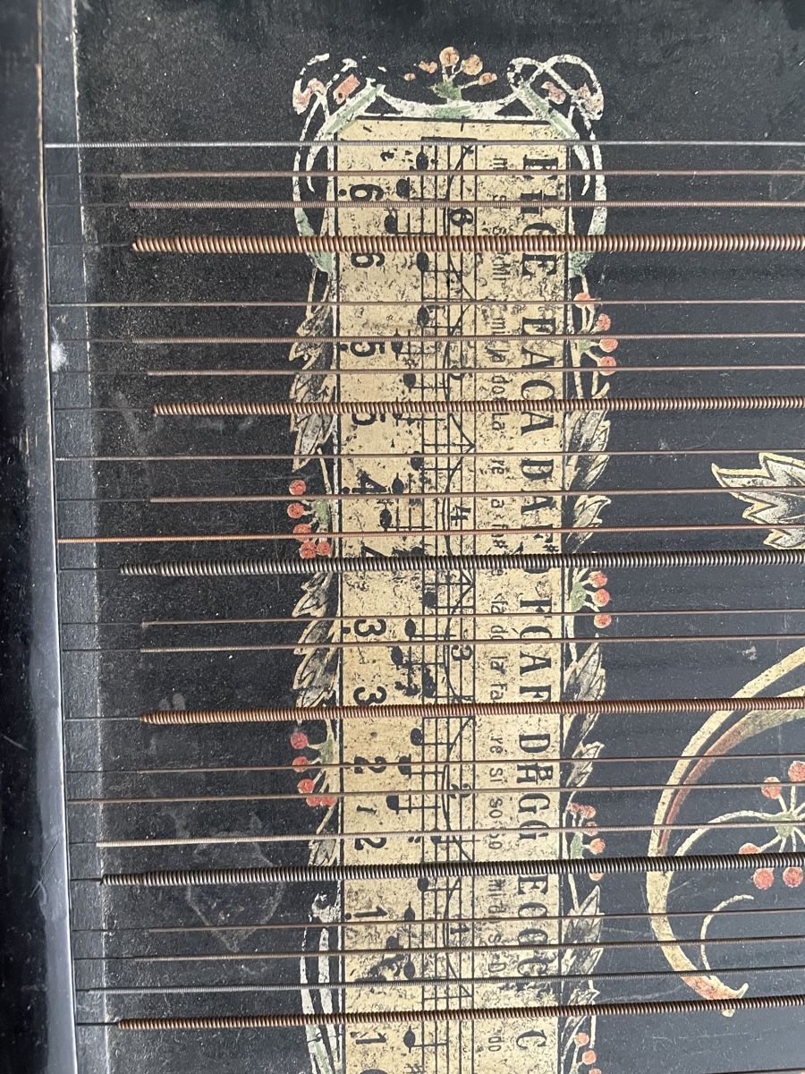 Musikinstrumente: Zither – Gebraucht aus Chur von Tobina 1