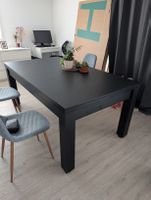 Esstisch = Billiardtisch (ohne Stühle) 