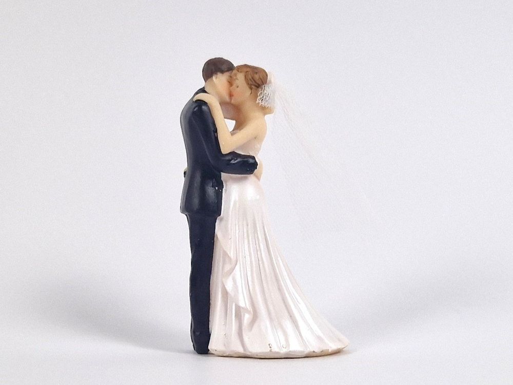 Hochzeitstorte Topper Figur (Gebraucht) in Basel für CHF 1 – mit ...