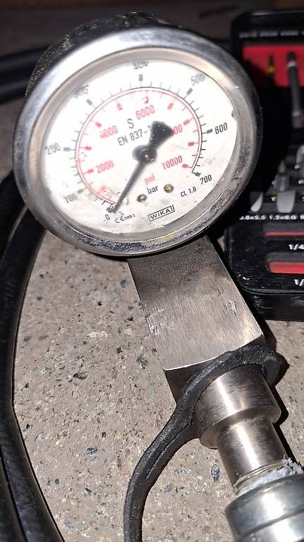 Stahlwille Tutti gli attrezzi: Hydraulikschläuche zu Werkstattpressen, Manometer, Bitset – Usato da Belp venduto da Power_Motors 2