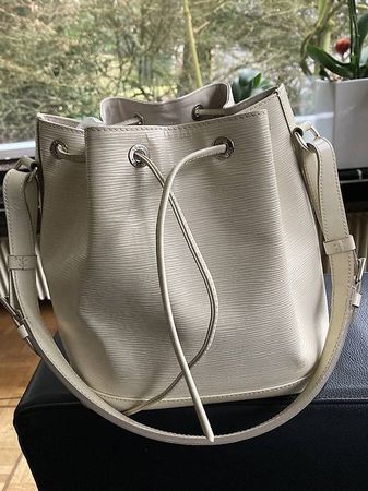 Louis Vuitton Noé PM Ivory