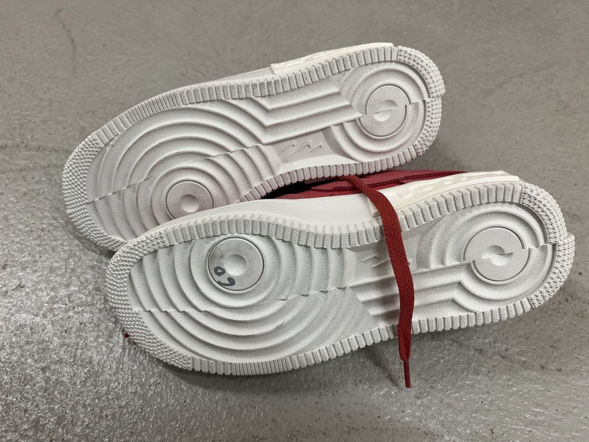 Nike Scarpe da donna: Nike Air Force 1 Pixel Gr. 37.5 / NEU! – Nuovo (secondo la descrizione) da Zürich venduto da Ane-g 1