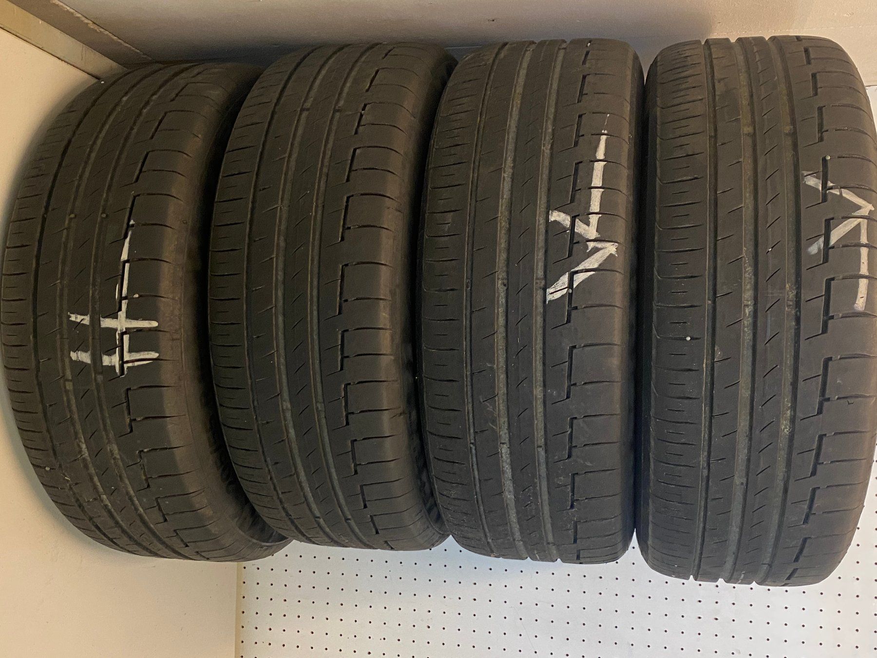 Volkswagen Pneumatici & Ruote complete: Sommerräder VW – Usato da Kaltbrunn venduto da Steoli74 1