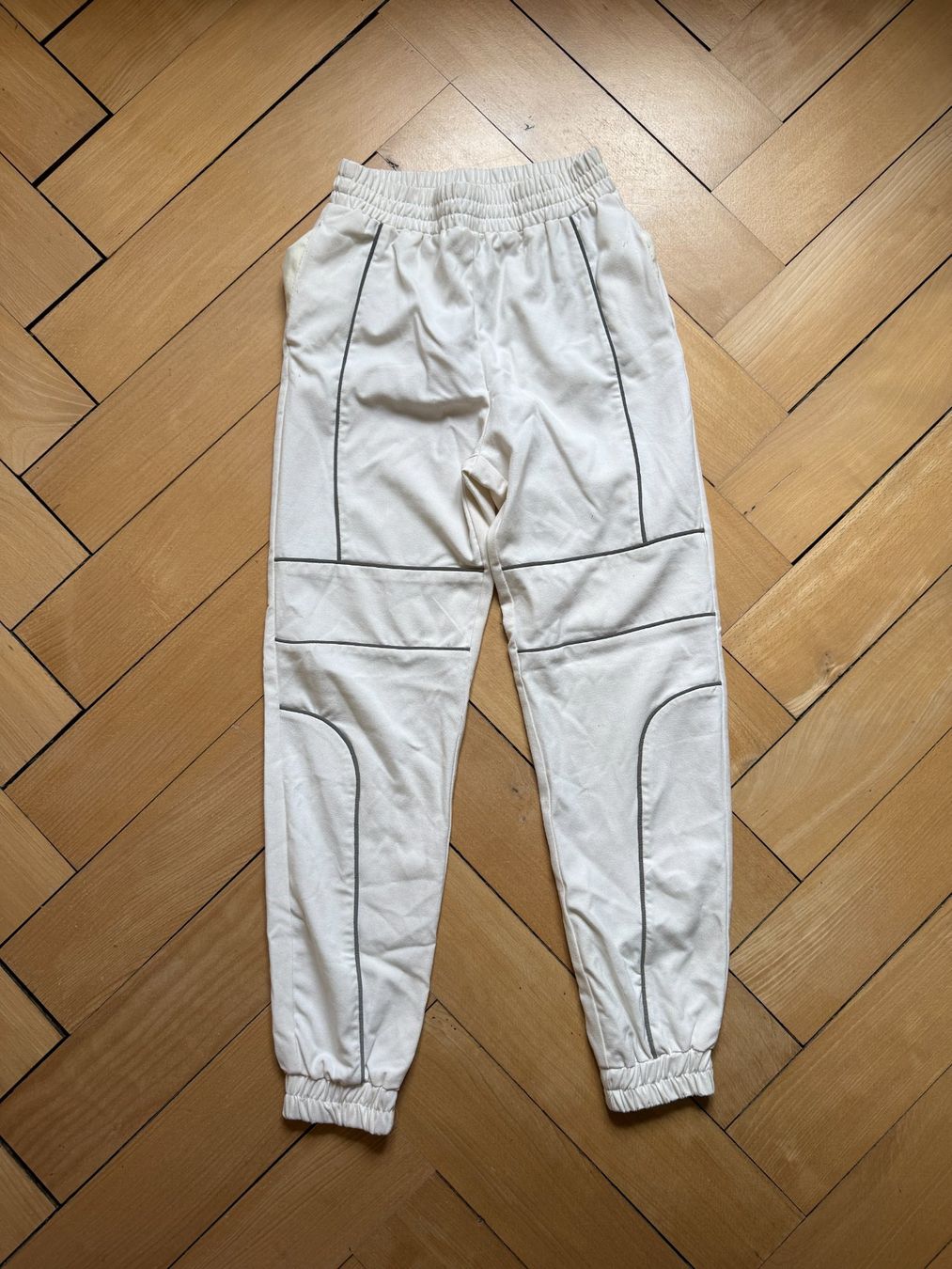 Tally Weijl Pantalons: Hose offweiss sportlich 34 – D'occasion à Zürich par Diazaio