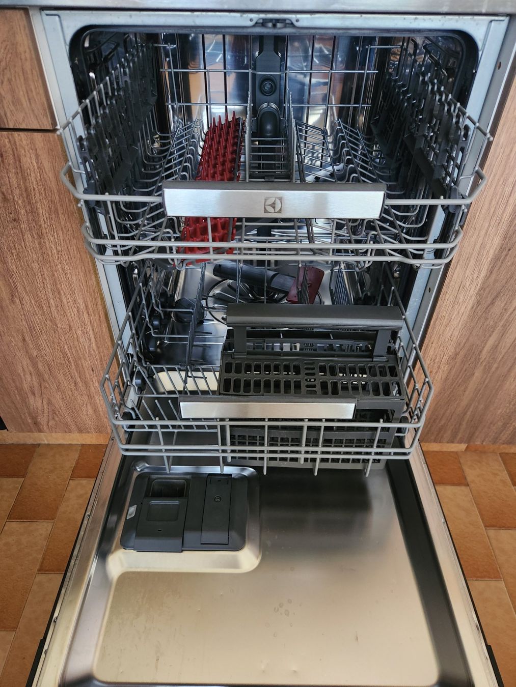 Electrolux Machines à laver la vaisselle: Lave vaisselle Electrolux – D'occasion à Hermrigen par Le_Fred 3