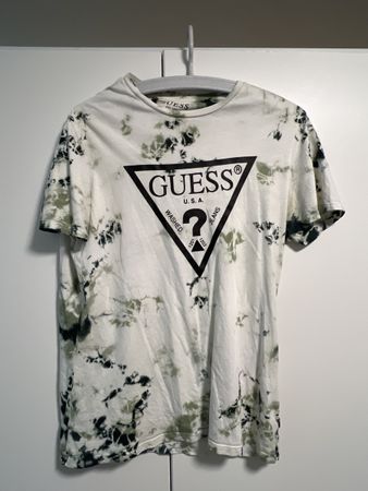 Guess T-Shirt