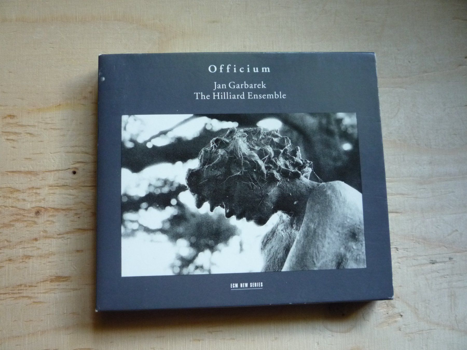 CD: Jan Garbareck/Officium, The Hilliard Ensemble – Usato da Rieden SG venduto da Gant24
