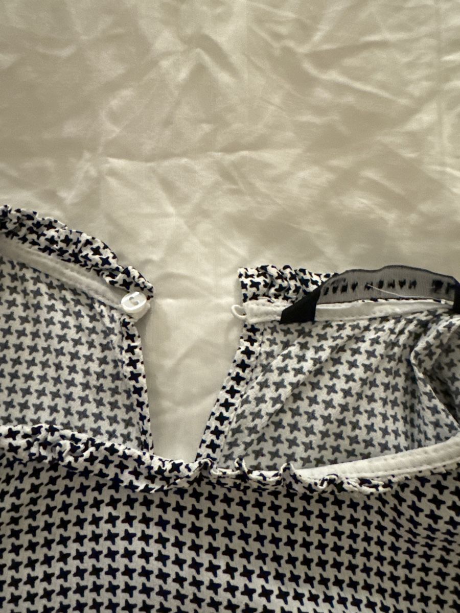 Zara Blusen: Schwarz weisse Bluse Zara – Gebraucht aus Binz von kratzer01 1