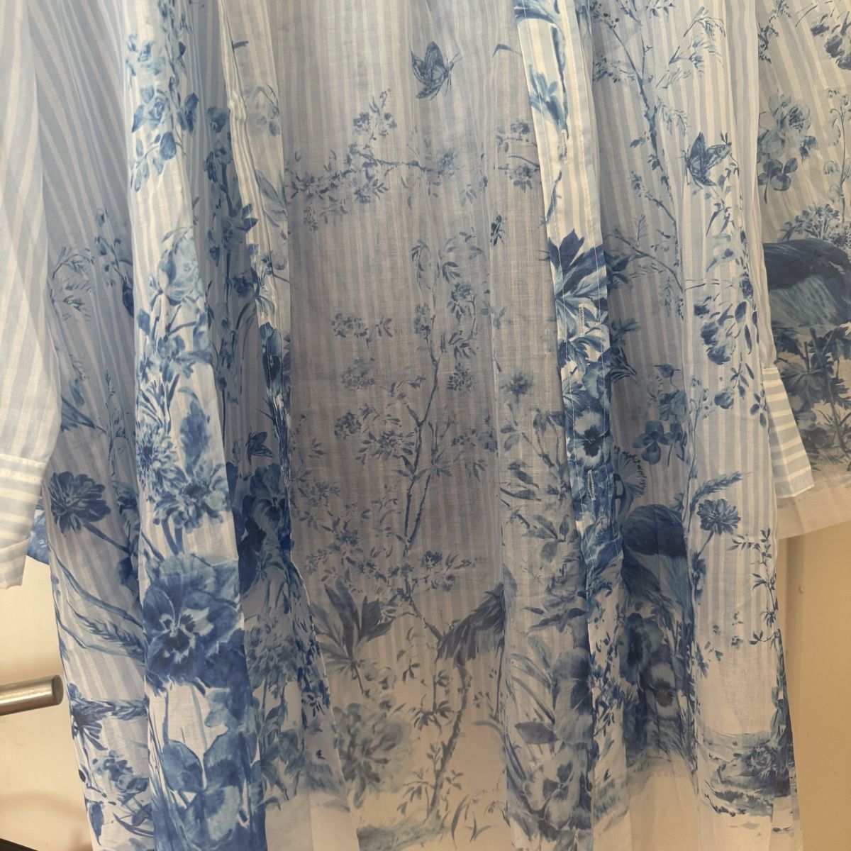 Dior Lotti di vestiti: Dior Long Bluse mit Jupe  – Nuovo (secondo la descrizione) da Luzern venduto da TENDIMO 6