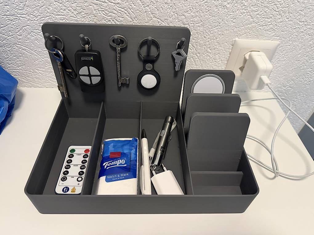 Systemes d'archivage: Support de bureau 3D pour clés et téléphone, gris – Neuf (Voir description) à Ollon VD par reefguard
