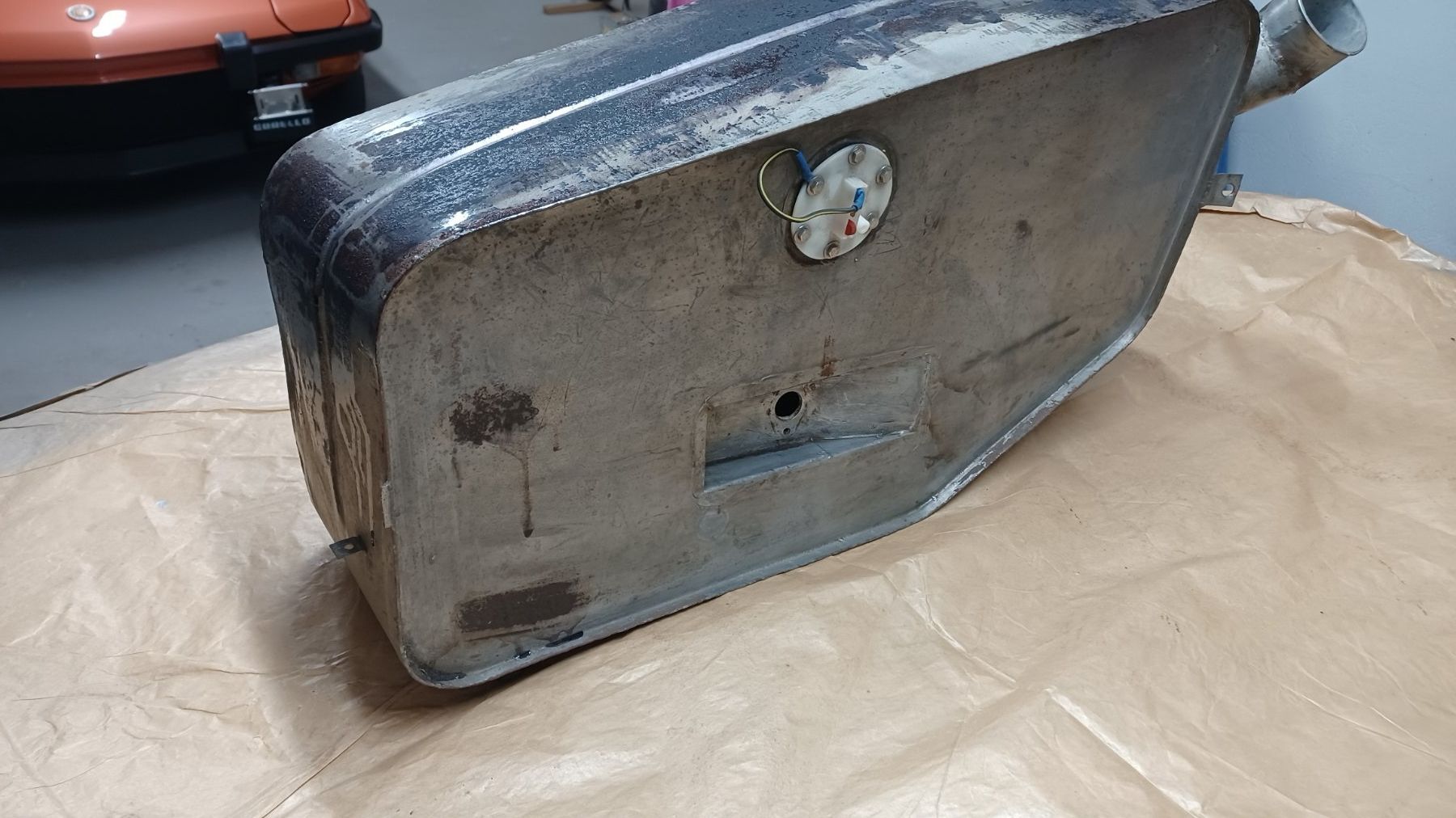 Accessori per altri veicoli: Aston Martin DB 5  Benzintank – Usato da Immensee venduto da bubi19 6