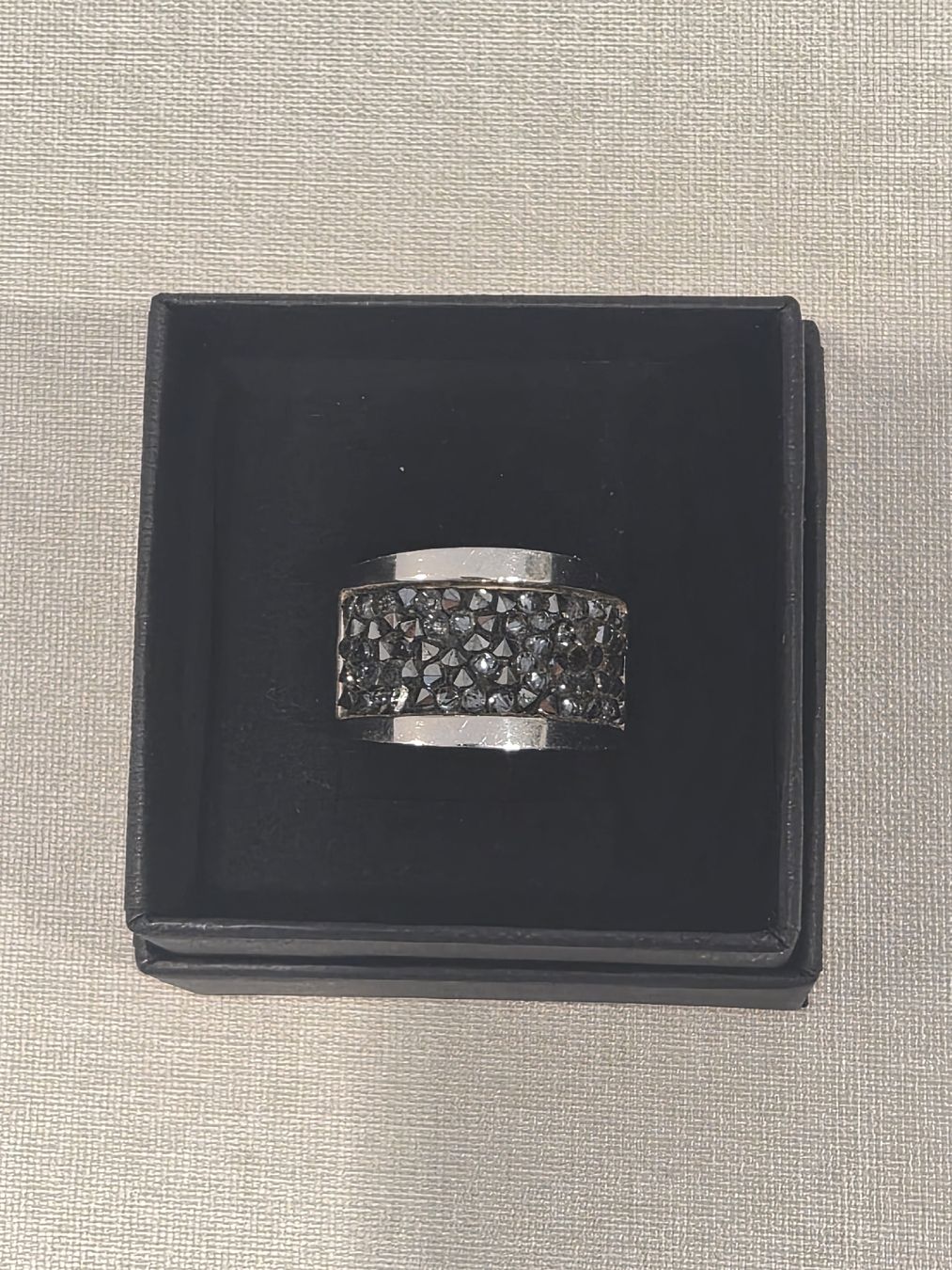 Anelli: Bague S. OLIVER cristaux noir  – Usato da Courtepin venduto da mandy67
